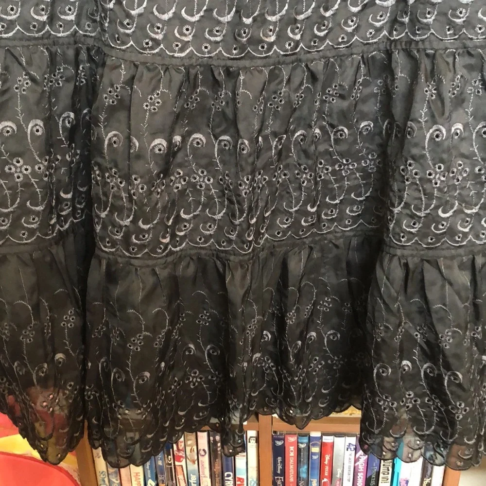NWT H&M Black Eyelet/ Peasant Skirt Sz 14 - Picture 3 of 9